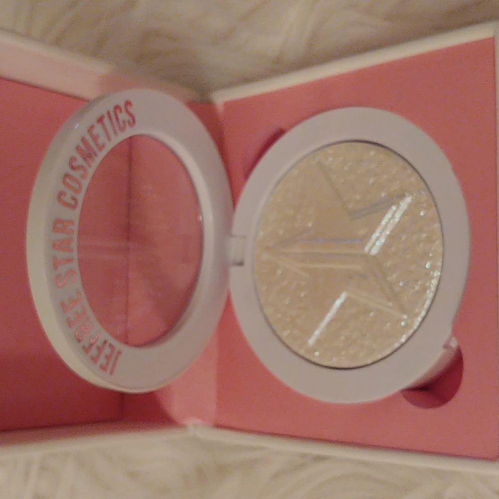 💙FIRM! NWT JEFFREE STAR EXTREME FROST HIGHLIGHTER GAG ME (LAST ONE AVAILABLE)